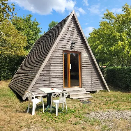 Campsite Les Hirondelles Bourg-Sainte-Marie