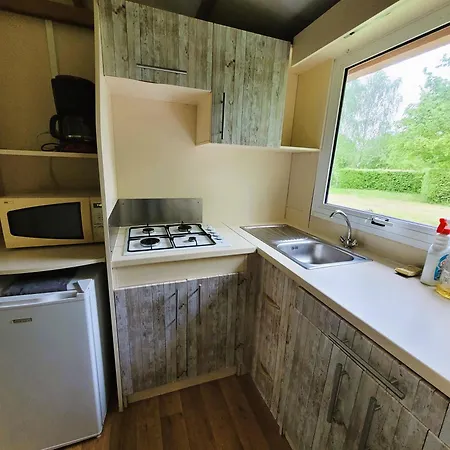 Campsite Les Hirondelles *