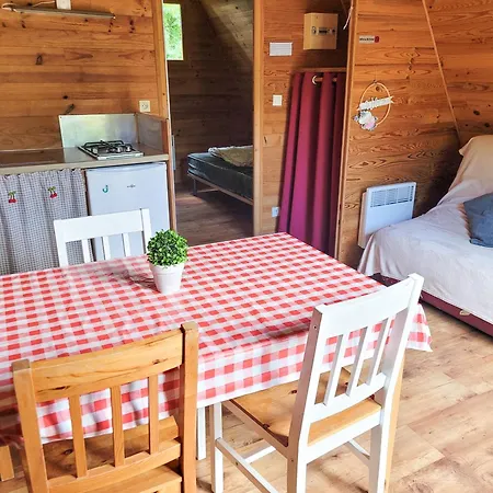 Campingplads Les Hirondelles Bourg-Sainte-Marie