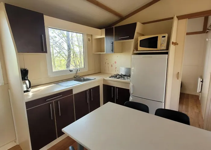 Les Hirondelles Campsite Bourg-Sainte-Marie