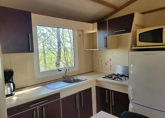 Campsite Les Hirondelles Bourg-Sainte-Marie