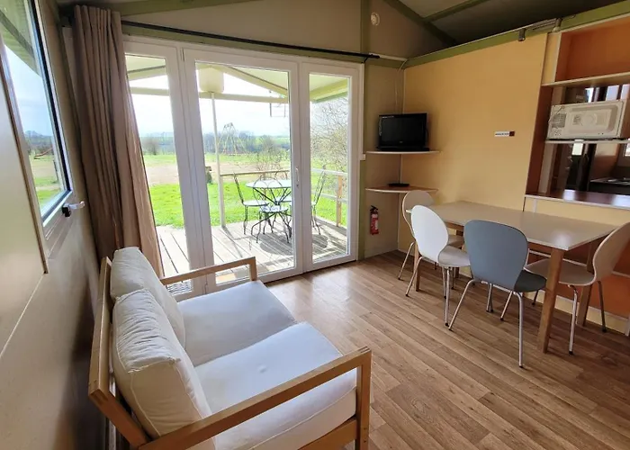 Campsite Les Hirondelles *