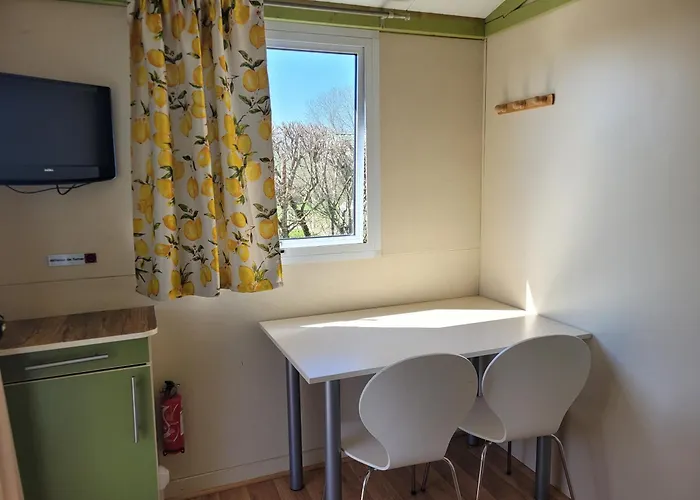 Les Hirondelles Campsite Bourg-Sainte-Marie